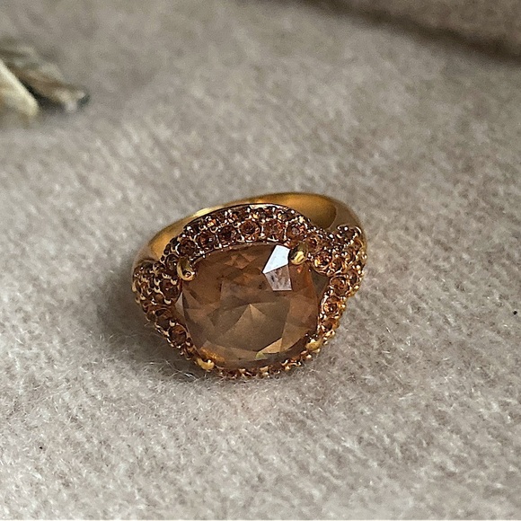 Swarovski champagne color crystal cocktail ring - Picture 6 of 15